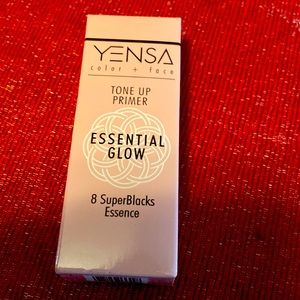 Tone up primer…essential glow